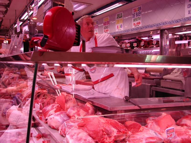 La carne fresca contiene aditivos dañinos para los enfermos de riñón