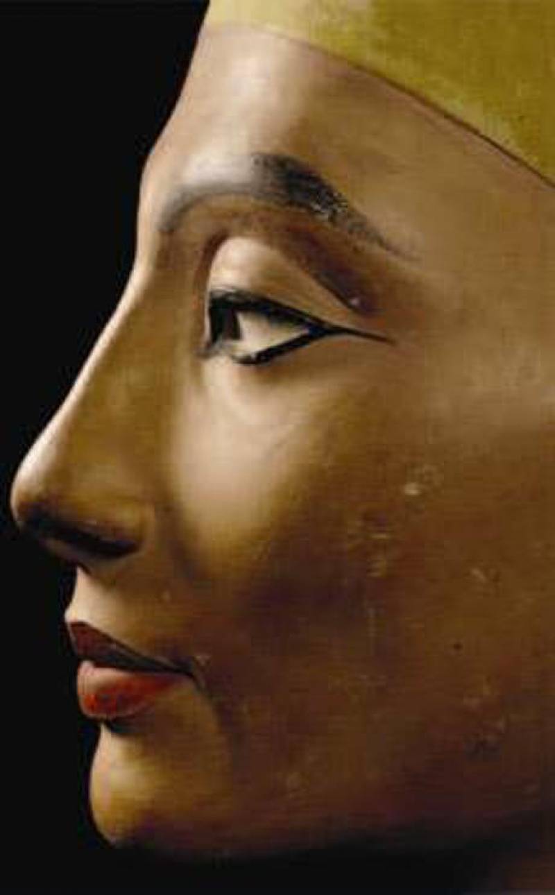 Revelan algunos secretos del busto de Nefertiti