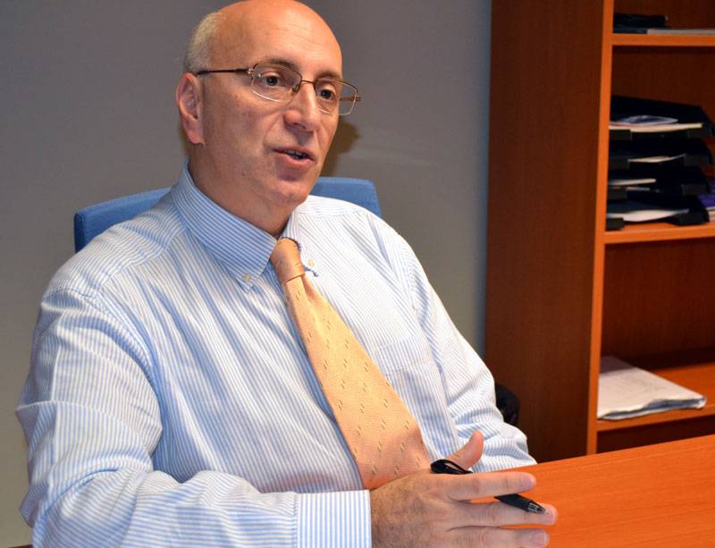 Carlos Barrios Pitarque, profesor de Traumatología y Cirugía Ortopédica de la Universidad Católica de Valencia “San Vicente Mártir”