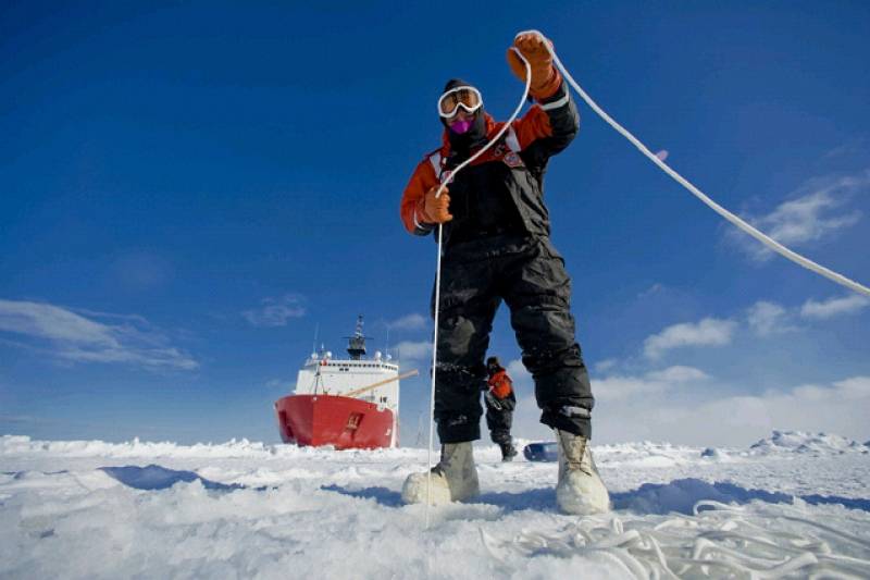 Los efectos del calentamiento global se generalizan en el Ártico y la Antártida