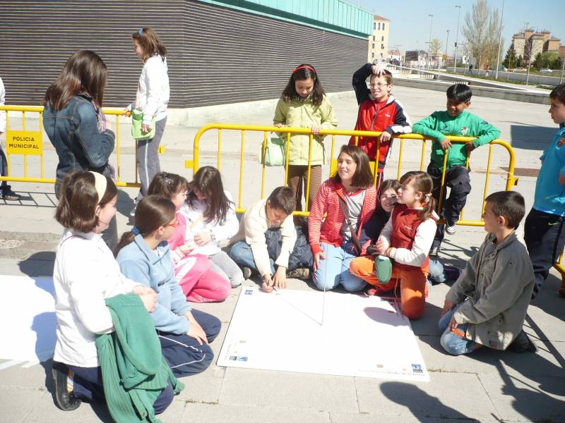 ¿Cuánto mide el radio de la Tierra?