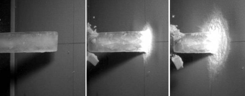 Impacto de fragmento de hielo a 550 km/h