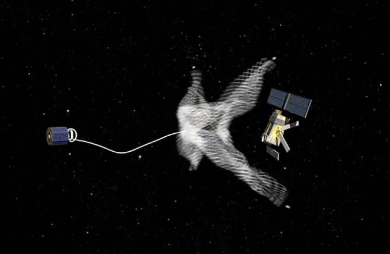 Concepto de una futura misión para sacar de órbita un satélite. / ESA