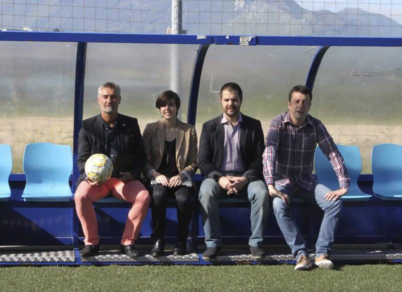 En la imagen, de siquierda a derecha, los socios fundadores: Fernando Díaz Casielles, Hugo Novoa, Irene Fernández y Marcos González../ Efe