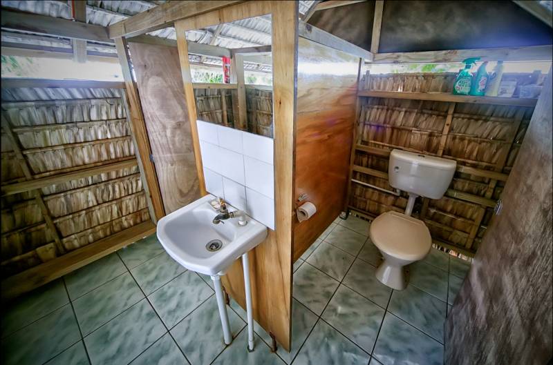 Un retrete en Alofi en Niue en 2006. / Asier Reino