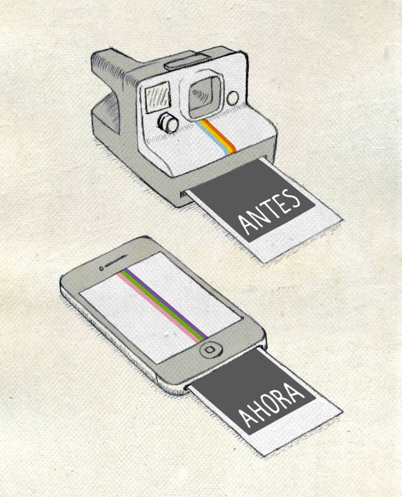 El 21 de febrero de 1947 Edwin Herbert Land, científico e inventor estadounidense muestra por primera vez en público una cámara instantánea de fotos, la Polaroid Land Camera.