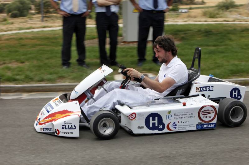 Garmendia visita la Fundación Hidrógeno (y II)