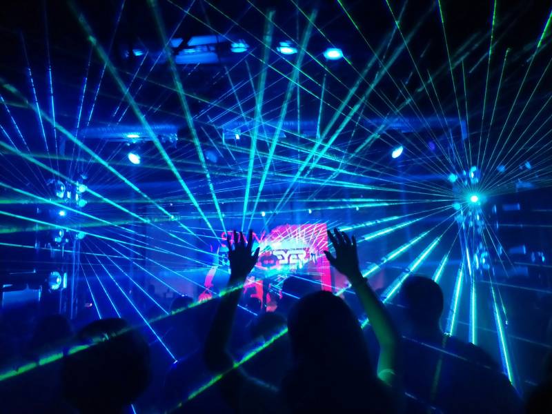 discoteca de música electrónica