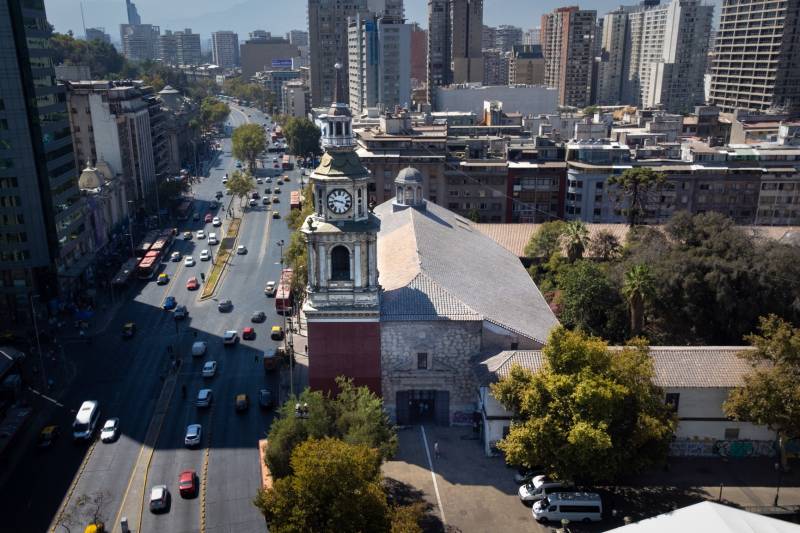 La iglesia de San Francisco (Chile) cumple este año 405 años y ha resistido más de una quincena de terremotos