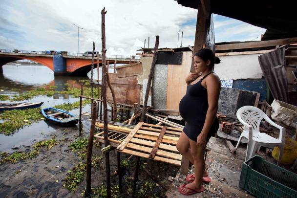 Favela Beco do Sururu, ubicada junto al barrio más rico de la ciudad de Recife, Boa Viagem, y donde se han registrado numerosos casos de dengue y chikunguña