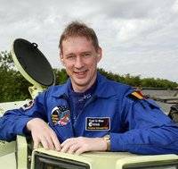 Los diseñadores de la camiseta de un astronauta de la Agencia Espacial Europea serán niños