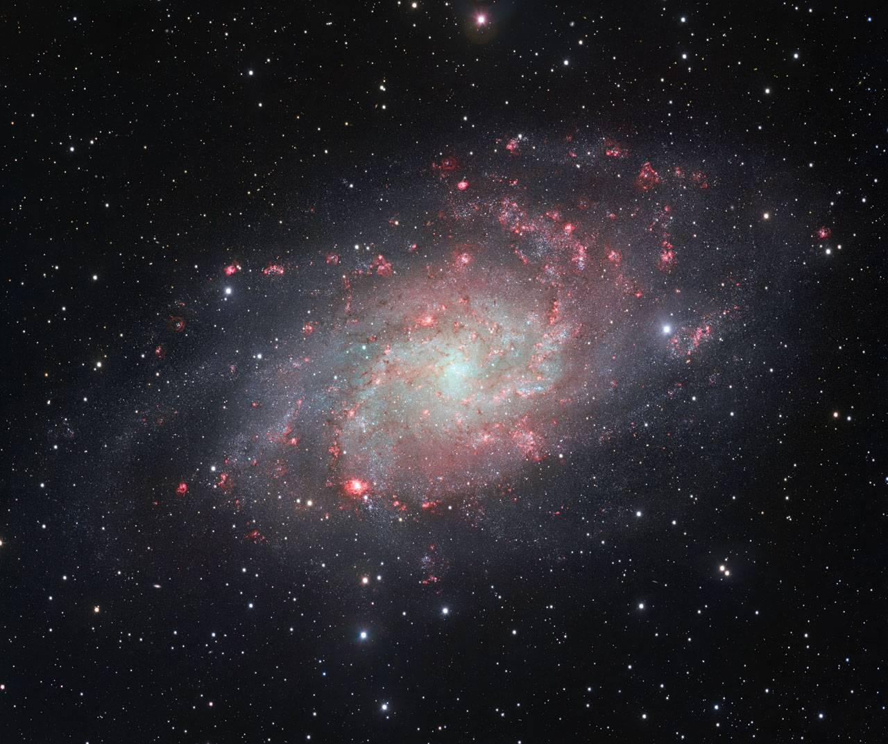 Nueva imagen de la galaxia del Triángulo