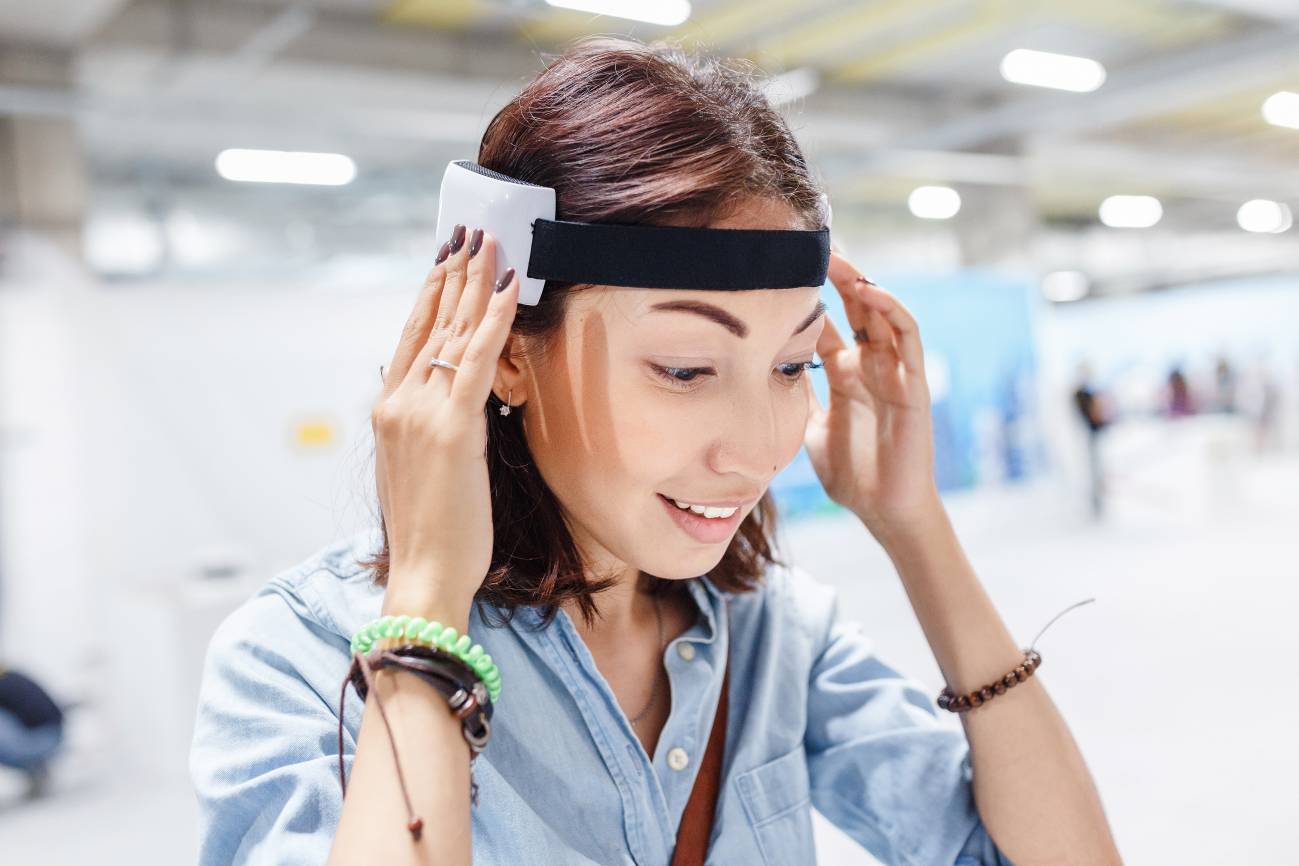 Analizan los dilemas éticos de la venta de dispositivos cerebrales 