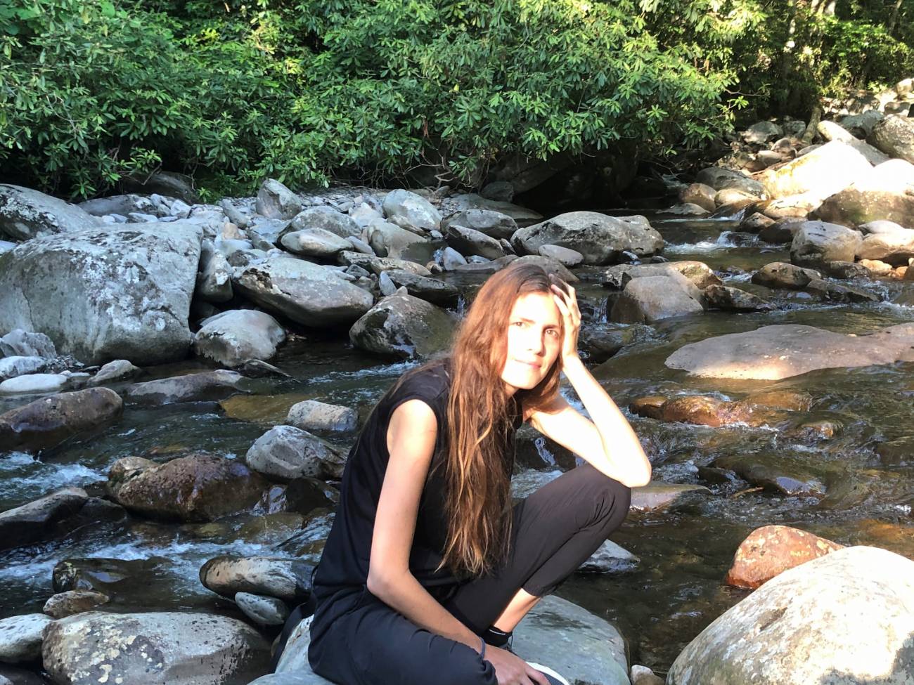 “Los seres humanos estudiamos qué nos hace especiales para justificar la explotación de la naturaleza”
