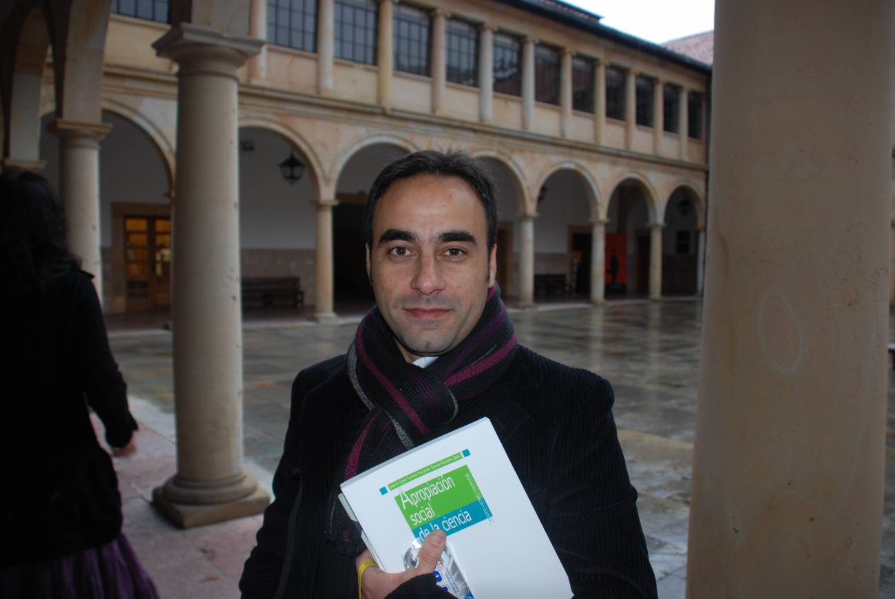 "La ciencia ya no puede ser ignorada por los medios de comunicación"