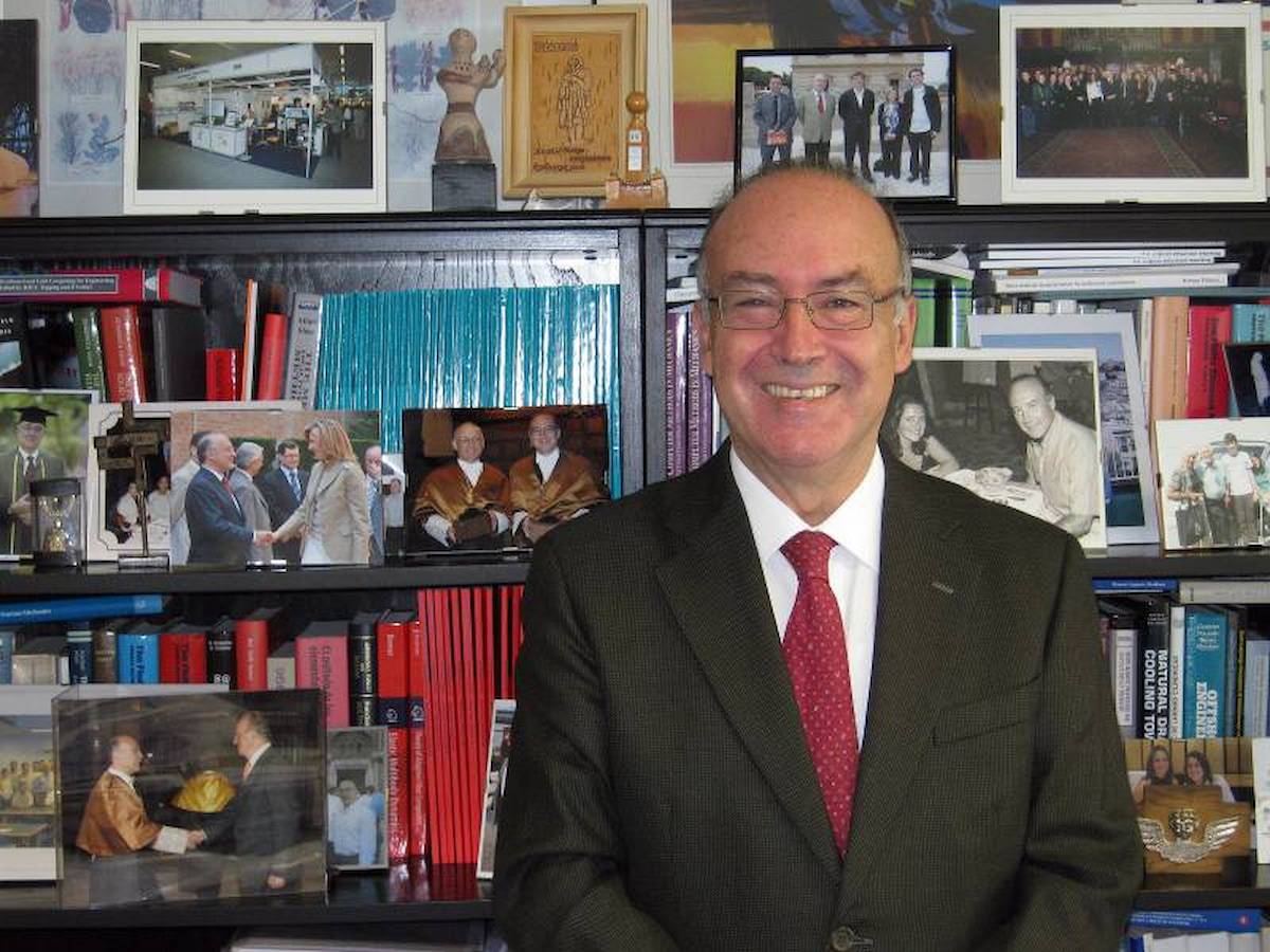 El director del CIMNE Eugenio Oñate. / CIMNE