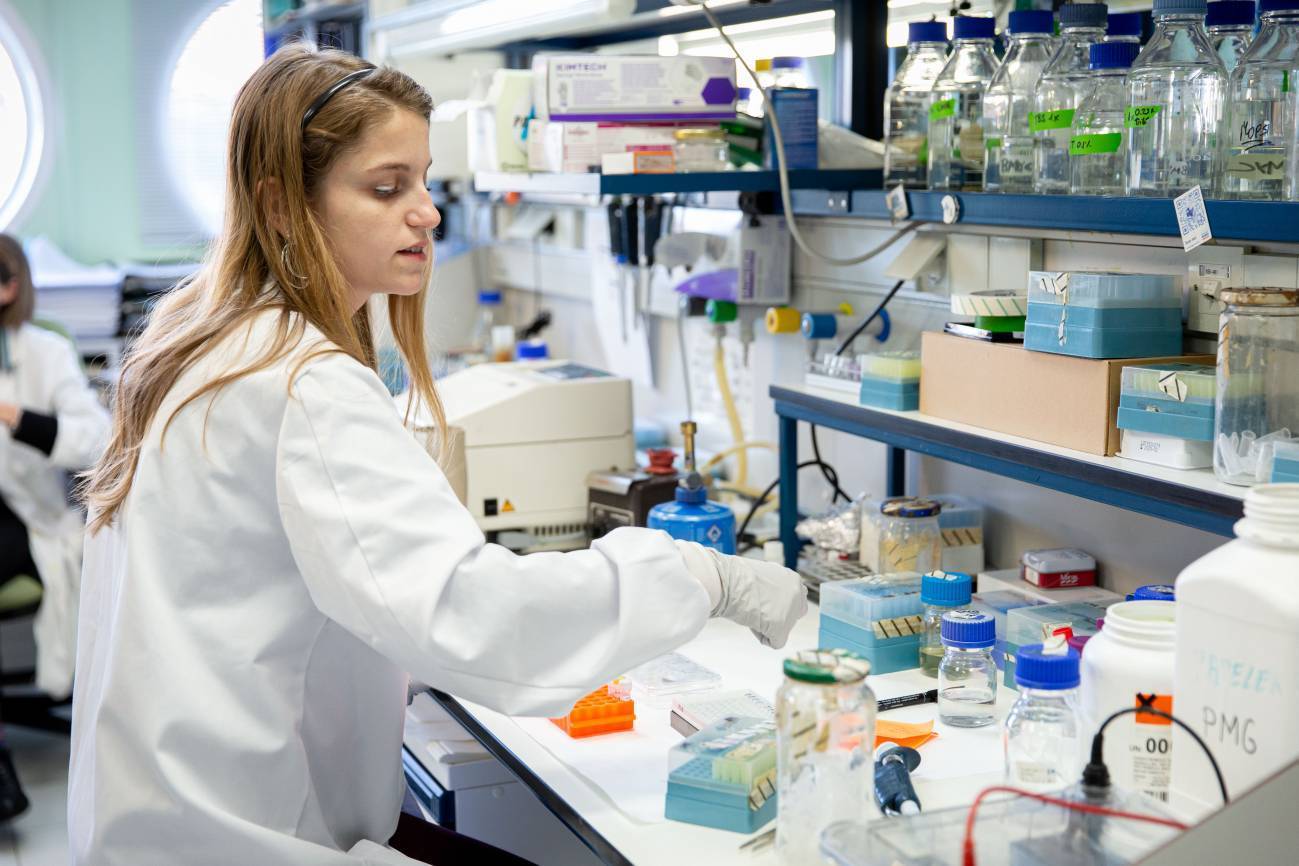 Investigadora del laboratorio de coronavirus del CNB-CSIC. / Álvaro Muñoz Guzmán, SINC