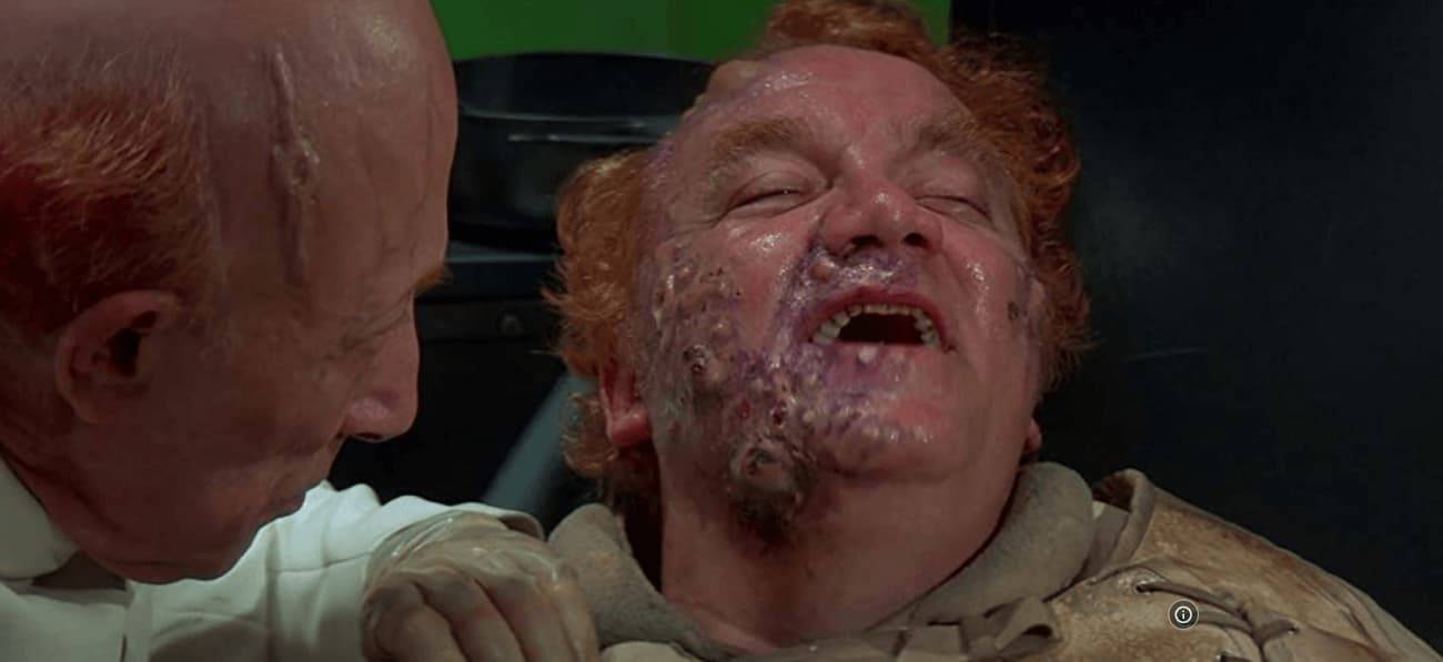 Fotograma de la película Dune (1984) con los actores Leonardo Cimino y Kenneth McMillan. / Universal Pictures