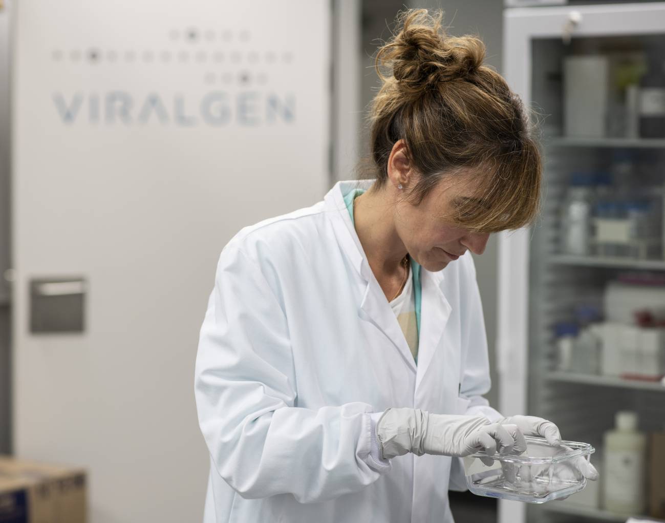 Investigadora laboratorios de Viralgen Vector Core