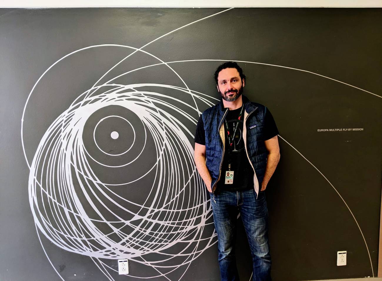 El ingeniero aeroespacial colombiano Ricardo L. Restrepo