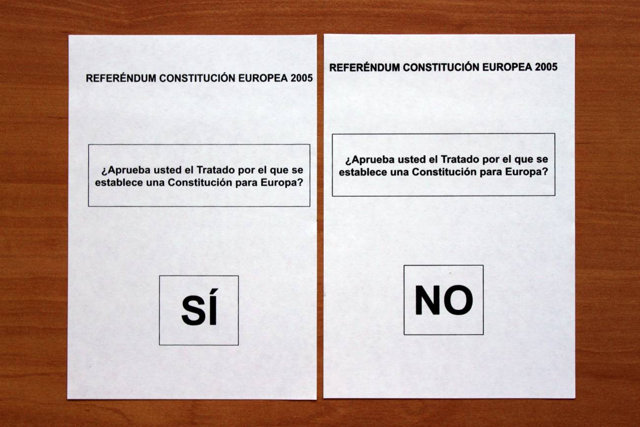 papeletas referéndum constitución europea
