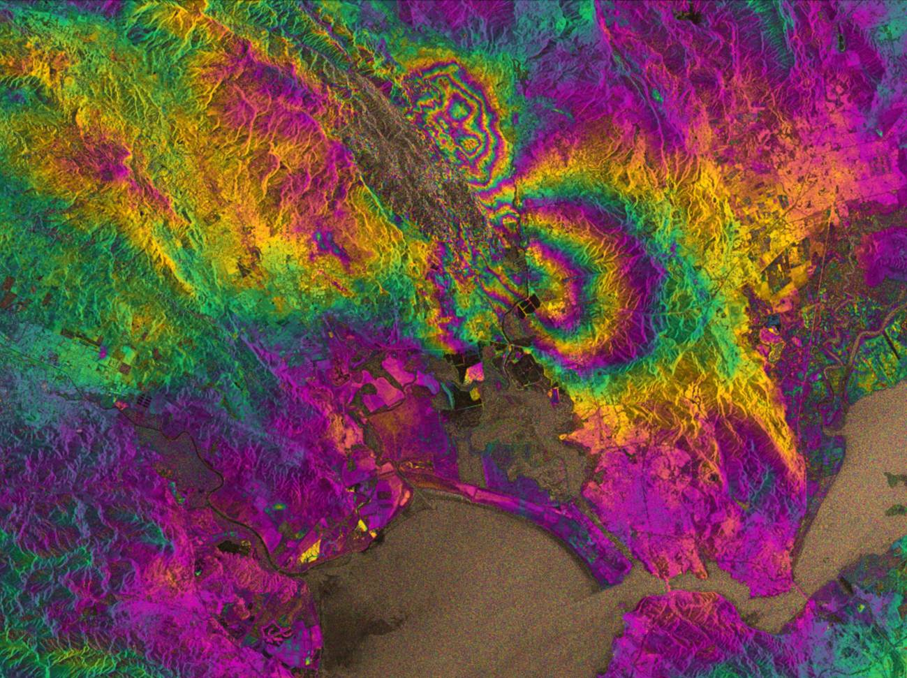 Así se ve desde el espacio qué pasa en el suelo después de un terremoto