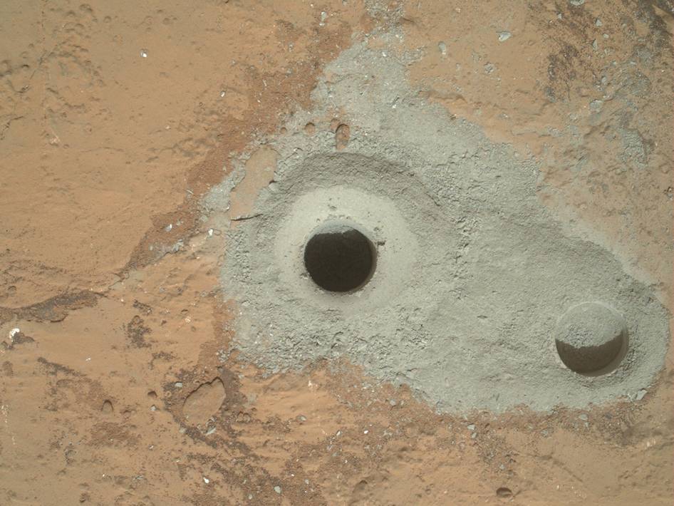 'Curiosity' taladra por primera vez el suelo marciano