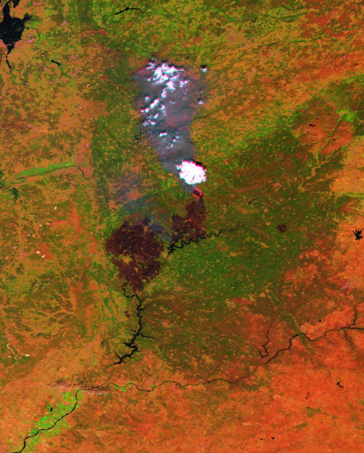 El incendio forestal de Portugal visto desde el espacio