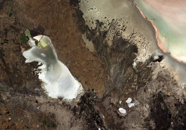 El lago Tuz en Turquía sirve para ajustar el balance de blancos de los satélites