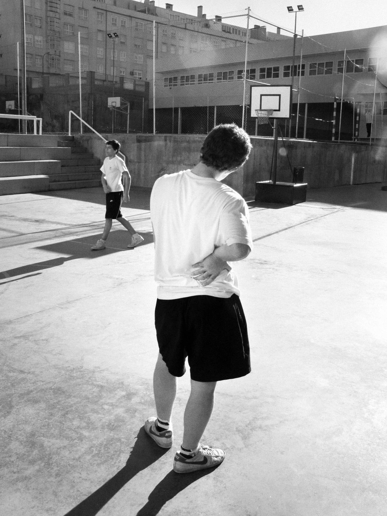 Casi la mitad de los adolescentes sufre dolor lumbar