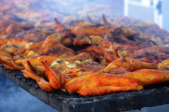 La carne cocinada aporta más energía que la crudamás 