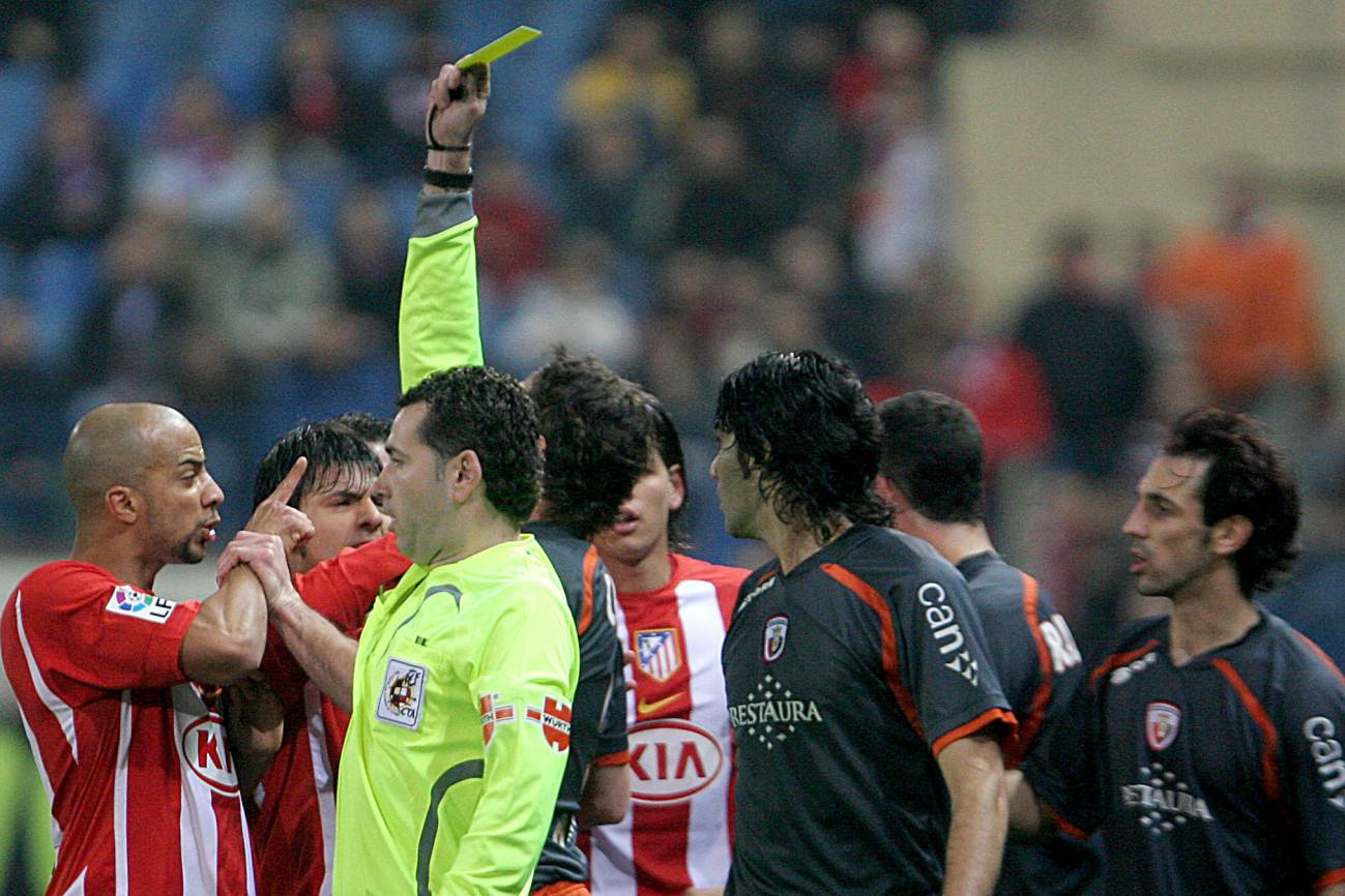 La forma de puntuar los partidos de fútbol fomenta el juego sucio