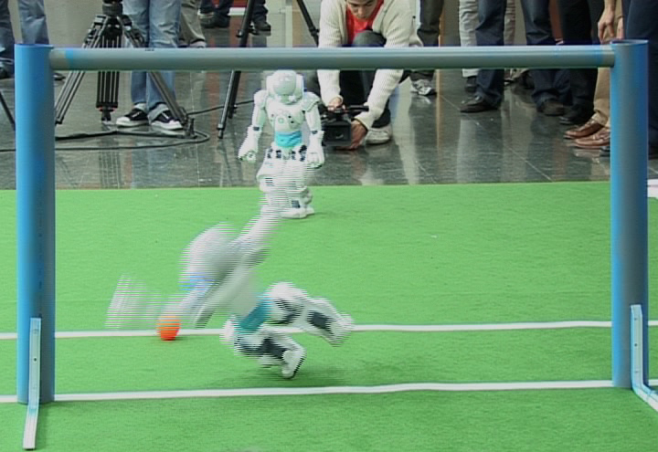 La Politécnica de Valencia y la Universidad de Murcia participan en la RoboCup Soccer 2010, el Mundial de fútbol de robots