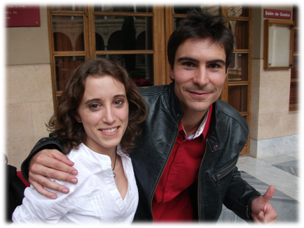 Maite Irigoyen y Eric García tras recibir el premio.