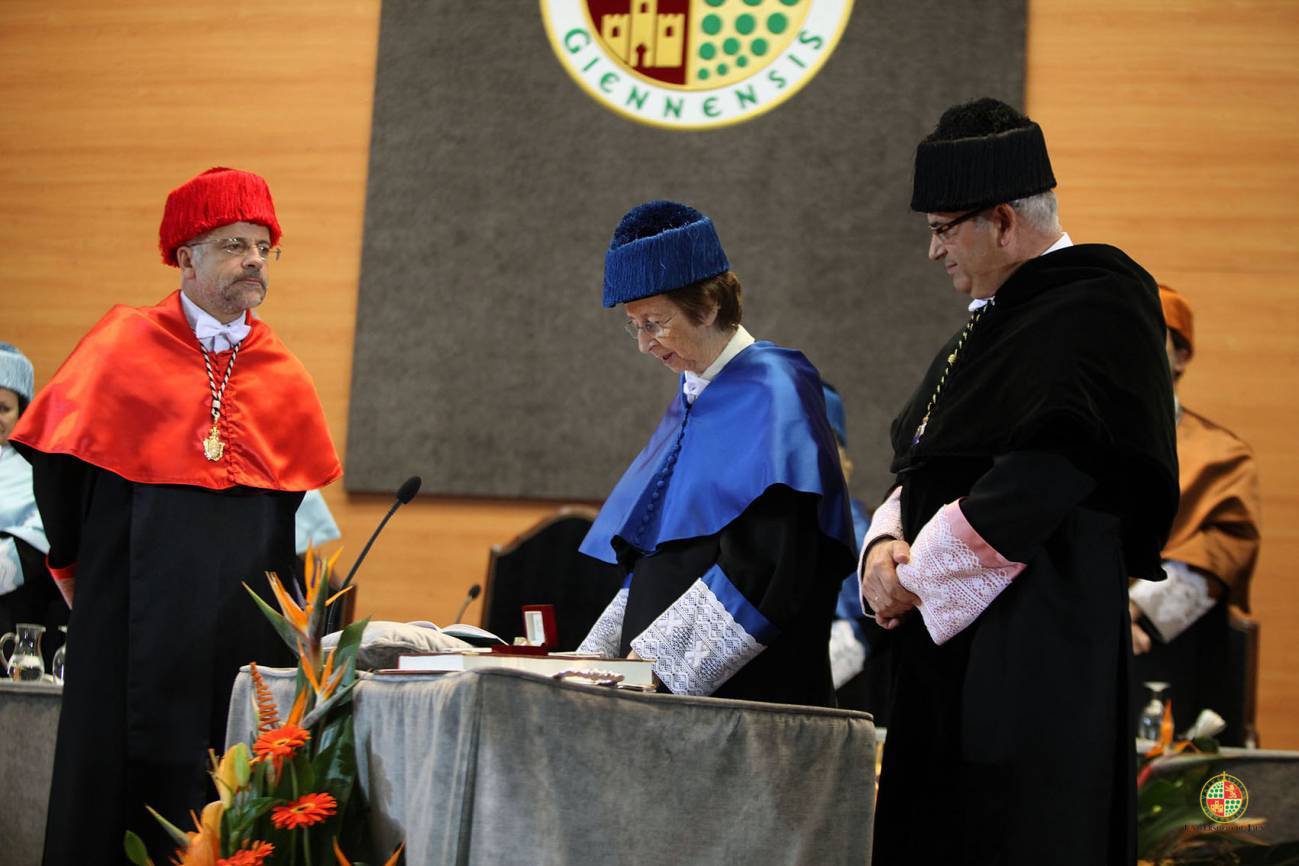 Margarita Salas Falgueira, durante el acto de investidura como Doctora Honoris Causa por la Universidad de Jaén. Imagen: UJA 