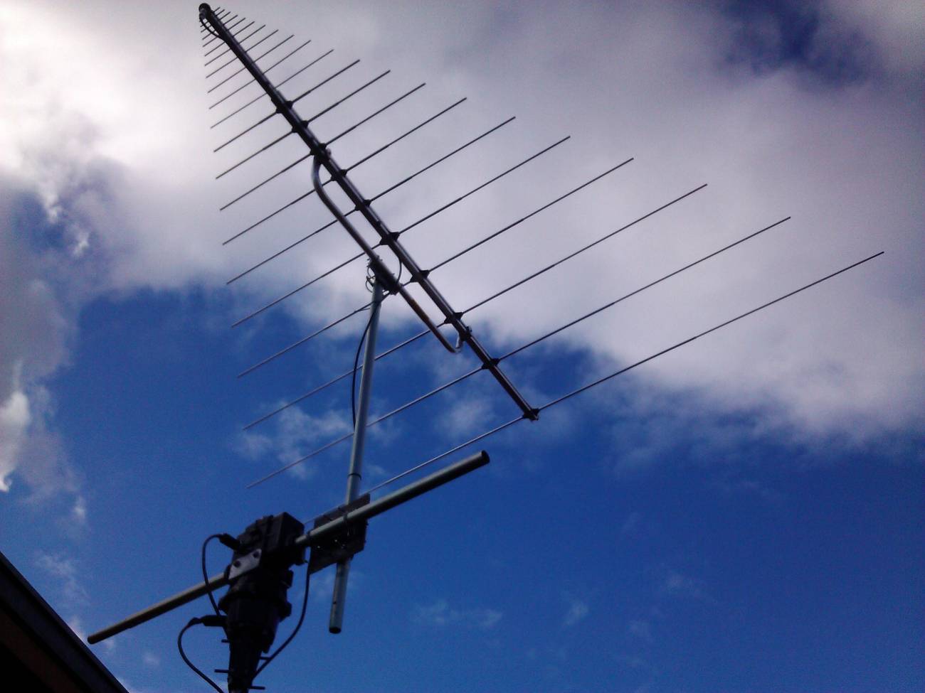 Primer radioespectrómetro solar de la red internacional e-CALLISTO en España