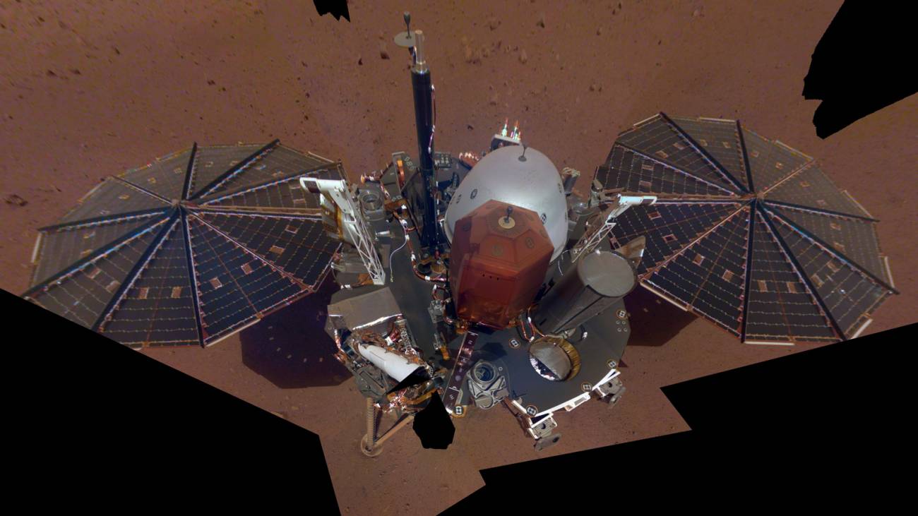 Primer selfie de InSight en el planeta rojo