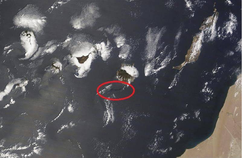 Una imagen de la NASA muestra la extensión de la mancha de fuel en Canarias