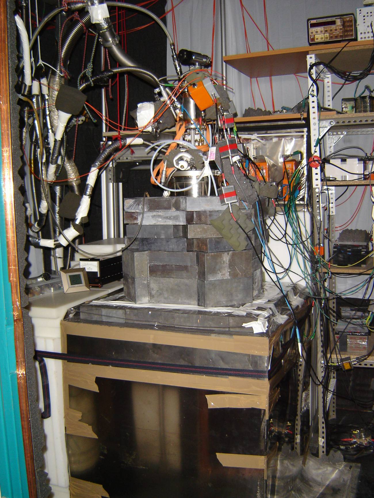 Desarrollan un prototipo para detectar materia oscura (II)