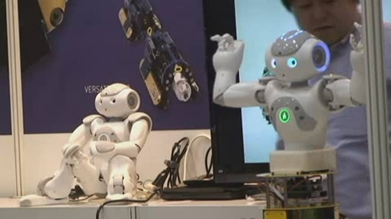 Androides interactivos y nanotecnología copan la feria Robotech de Tokio