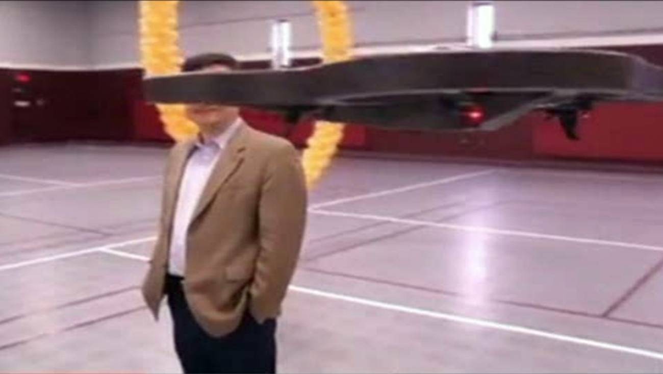 El dispositivo permite controlar un objeto con el cerebro.