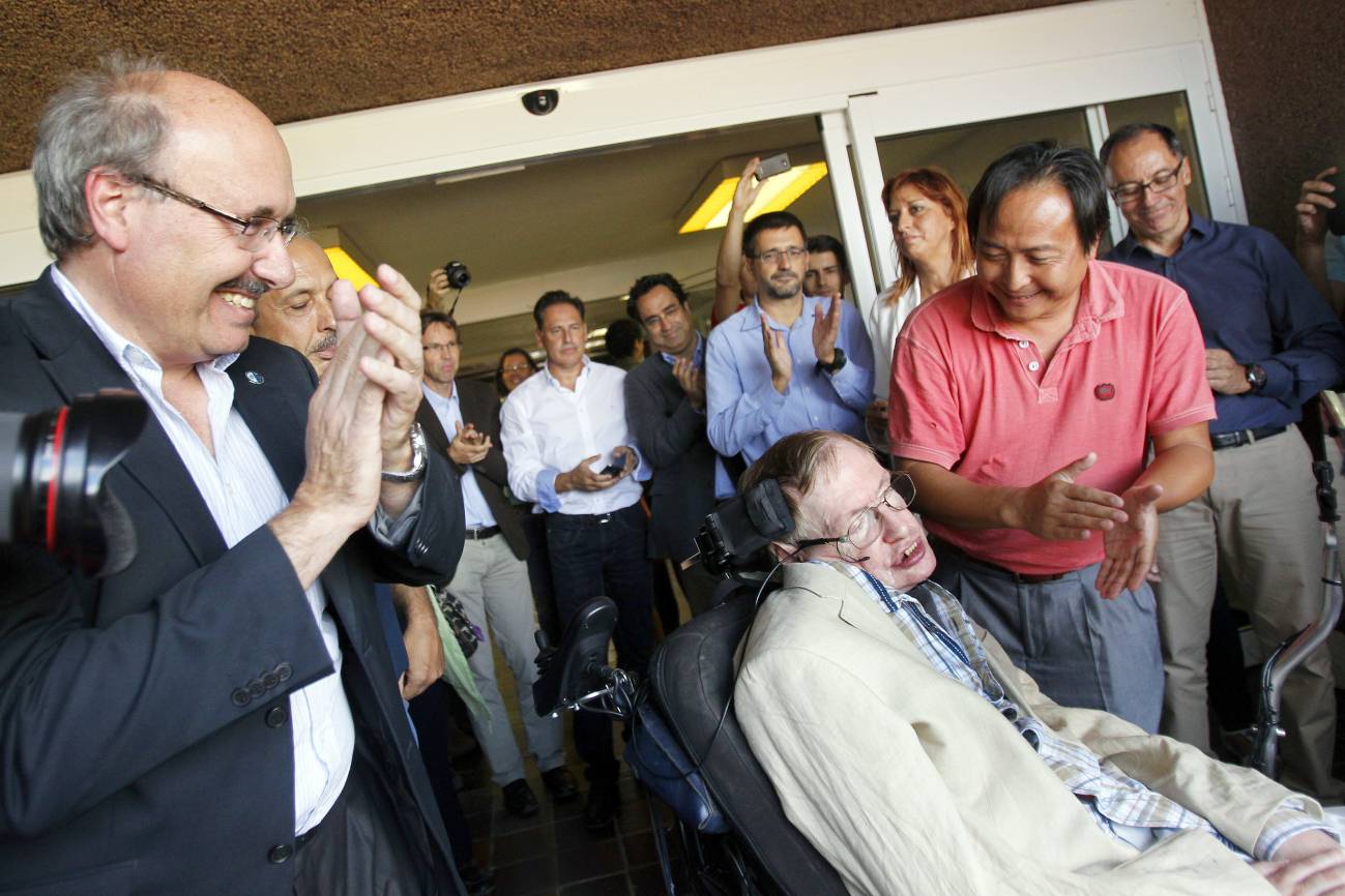 Hawking durante su visita al IAC.