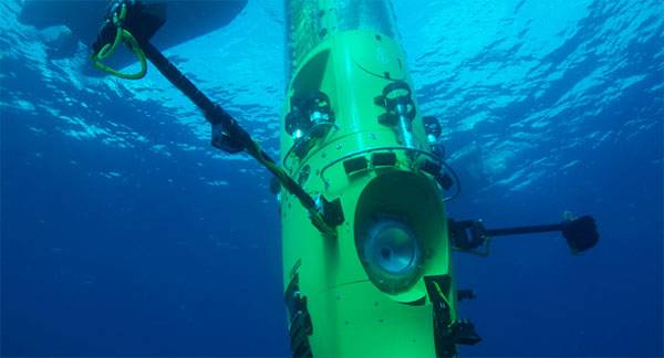 James Cameron 'toca fondo' en las Marianas
