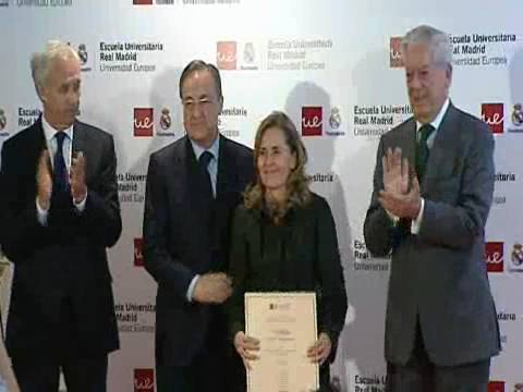 Entrega de las becas de investigación.