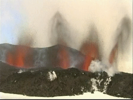 La erupción de un volcán en Islandia pone en jaque el tráfico aéreo de media Europa