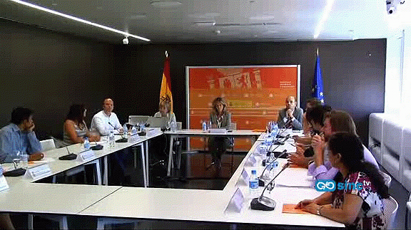 La ministra Garmendia se reune con científicos extranjeros que investigan en España