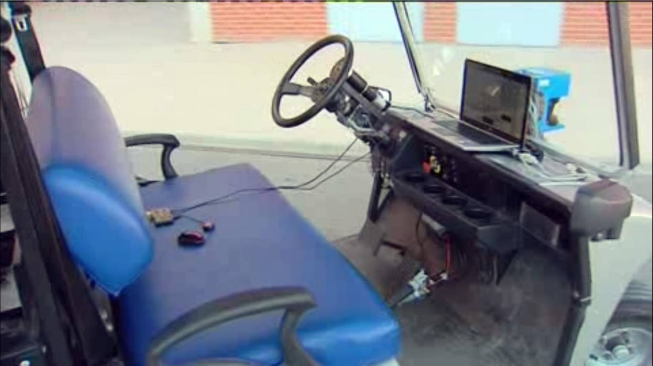 Vehículo convencional sin conductor.