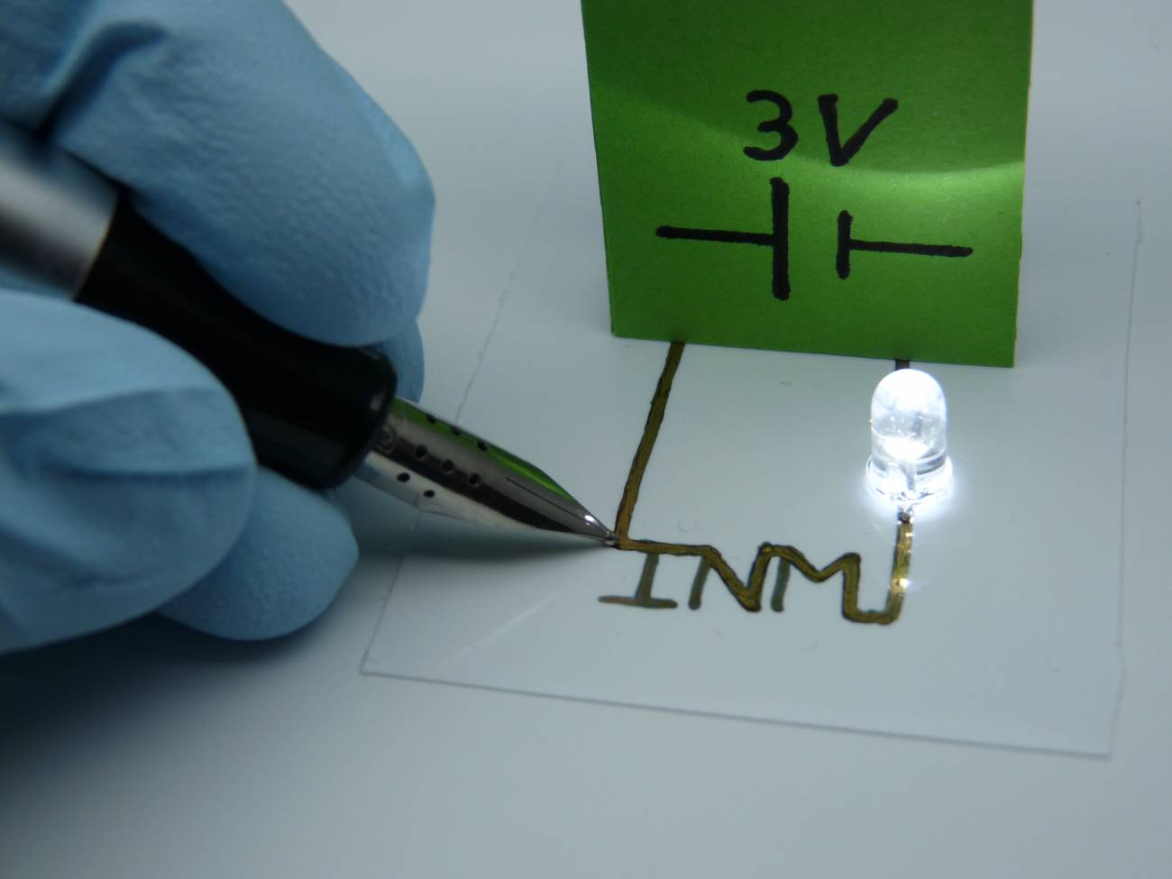 A new ink prints electronic circuits