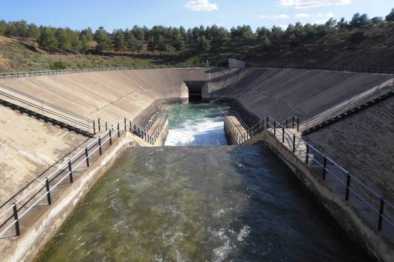 Reservoir Los Anguijes, end of water transfer open section Tajo-Segura, beginning Talave tunnel.