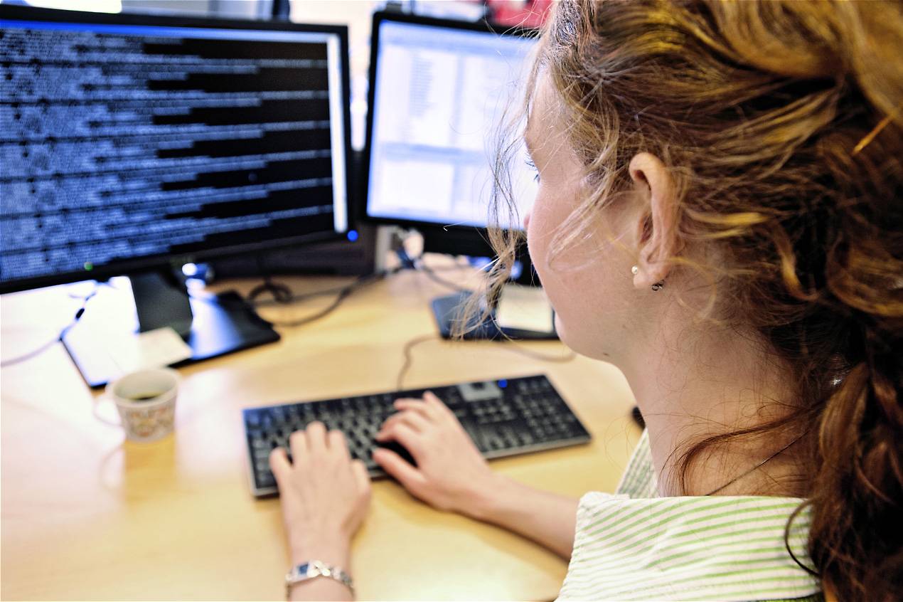 How to attract female talent to the technology business